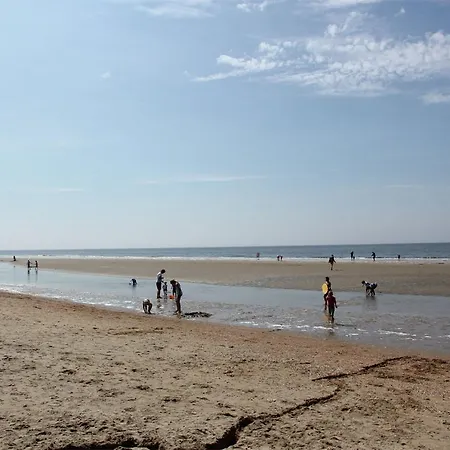 Дом отдыха Quaint Holiday In Near Sea *